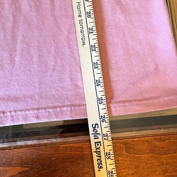 "Notโall who wander are lost" Pink T-Shirt Large LikeโNEW - Picture 9 of 9